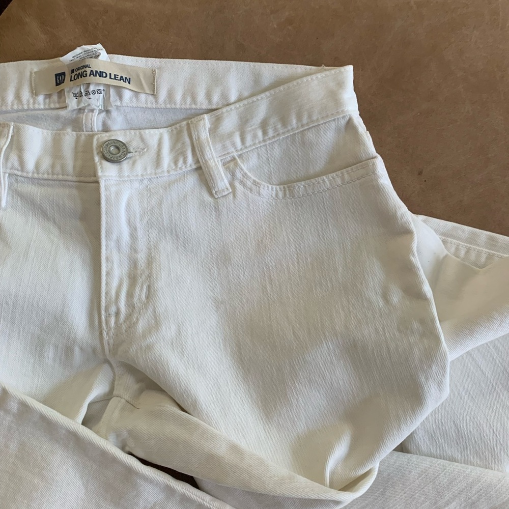 GAP Long and Lean flared Jean in bright white